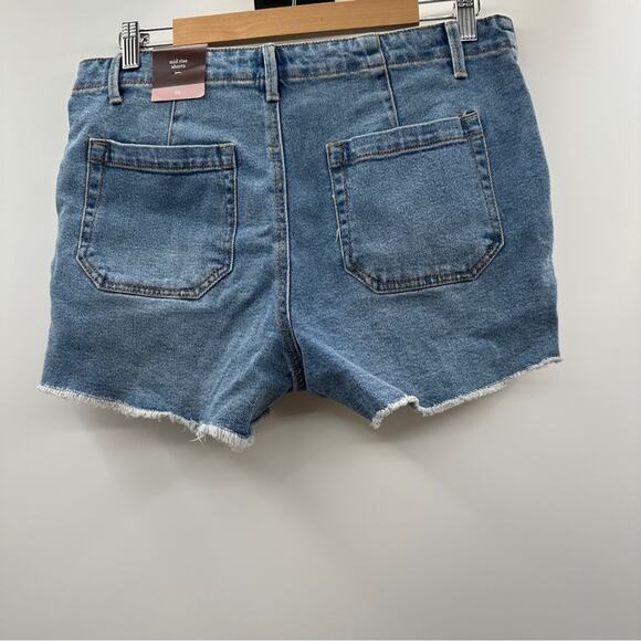 Knox Rose‎ Light Wash Embroidered Side Pockets Raw Hem Mid Rise Shorts Sz 10 NEW - Picture 4 of 10